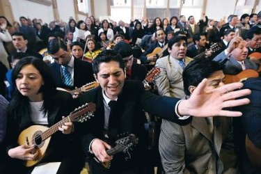 muchos cristianos protestantes lo celebran el 31 de octubre, dándole culto a Dios y haciendo marchas en distintas partes de su comunidad.