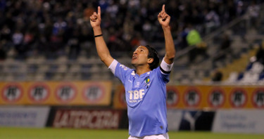 Luis Pedro Figueroa apunta a que no pueden perder pisada a Colo Colo en el Clausura.