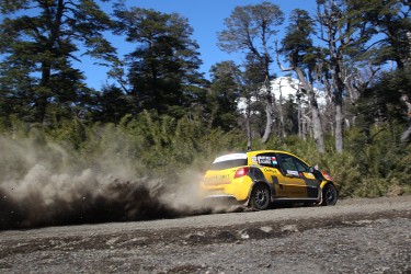 En Pucón viene de correr el RallyMobil. 