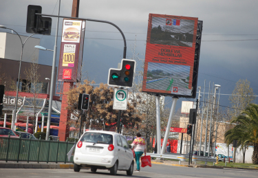 El letrero está ubicado en la  calle Miguel Ramírez con la intersección de nuevo Einstein.