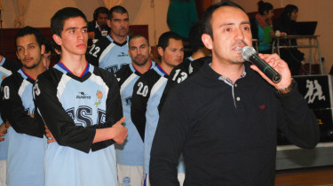 El titular de TSF vibró con su equipo a la distancia, mientras éste participada en Ecuador de su primera experiencia internacional. 