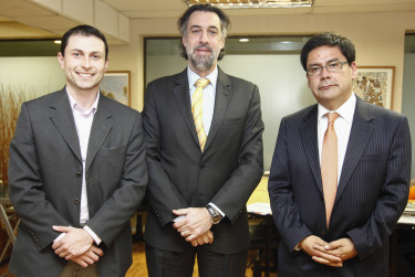 Arturo Álvarez, director Diario El Tipógrafo; Pedro Goic, director nacional Sence y Cristián Pavez, director regional Sence.