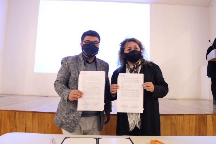 Alcalde Juan Ramón Godoy entrega subvenciones y comodatos a organizaciones sociales de Rancagua - Vimarsana News