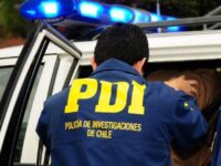 La polícia fue llamada tras la alerta de otra alumna por el arma de fuego.