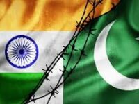 India bombardeó posiciones en territorio pakistaní este 7 de mayo, en respuesta a un ataque insurgente en Cachemira que dejó 26 muertos. La tensión revive una disputa de más de 75 años entre dos naciones con armamento nuclear.