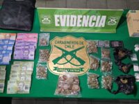 Los sujetos fueron detenidos por conducción temeraria, receptación y microtráfico.