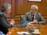 En una reunión realizada con la autoridad de gobierno durante la jornada. 