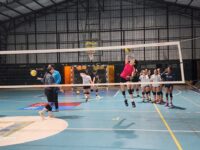 Con éxitos deportivos notables en voleibol regional, el Club Olimpo San Fernando, sin casa propia, presiona por un espacio que impulse su ambicioso proyecto y desarrollo comunitario.