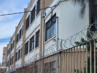 Los colegios enfrentan una preocupante escalada delictual que ha pasado de robar tecnología a saquear víveres, SLEP Colchagua redobló la seguridad con planes urgentes y a largo plazo.

