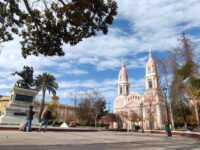 La capital regional se prepara para recibir a miles de visitantes entre el 29 de septiembre y el 5 de octubre. Autoridades y gremios locales trabajan en la adaptación de precios y servicios turísticos, además de medidas de seguridad y actividades patrimoniales para potenciar la experiencia de los turistas.
