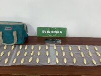 El individuo mantenía una orden vigente.