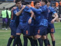 El conjunto rancagüino lidera en solitario el grupo sur y mantiene su invicto con una sólida campaña de 15 partidos sin derrotas.