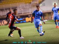 Con lluvia de goles en los últimos minutos.
