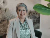 La candidata del oficialismo, desglosa los ejes centrales de su propuesta presidencial, explicando medidas de su programa de gobierno que apunta a que Chile crezca de manera sustentable y llegue a un sueldo vital de 750 mil pesos.