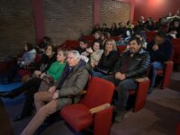 La directora del establecimiento, Ana María Reyes Villalobos, explicó que el objetivo fue brindar un espacio de disfrute y reconocimiento a los padres y madres que cumplen un rol clave en el desarrollo integral de los estudiantes. 
