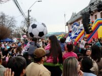 El pasado domingo, la Plaza de Armas de la capital de Colchagua se transformó en el gran punto de encuentro para celebrar el Día del Niño y la Niña, en una jornada que reunió a cientos de familias sanfernandinas, quienes disfrutaron de una tarde llena de alegría, música y sorpresas.