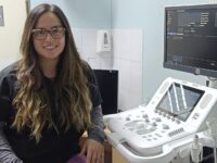 Realizó su formación en la Universidad de Chile, posteriormente trabajó seis años como médico general de zona en el Hospital de Pichilemu, y luego cursó la especialidad en Radiología en la misma casa de estudios.