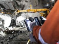 Familias denuncian falta de información oficial y denuncian condiciones laborales precarias que habrían contribuido al accidente.