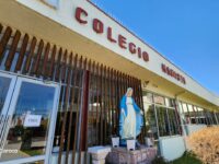 Indignación y temor en establecimiento católico, luego que estudiante resultara con graves lesiones tras ser atacado por grupo de alumnos del mismo colegio.