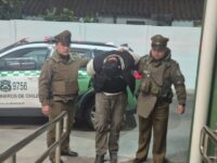 En su huida intentaron atropellar a un carabinero.