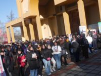 El camino de 8 kilómetros partió en la Parroquia Basílica Santa Ana de Rengo, donde el padre Mauricio Riquelme Valdebenito, vicario parroquial, dio la bienvenida animando a todos a caminar con entusiasmo.