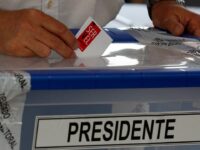 Cadem mantiene a Kast liderando las preferencias en primera vuelta, mientras que Criteria, más específica, dice que gana Jara en primera vuelta pero es derrotada en el balotaje ante Kast o Matthei.
