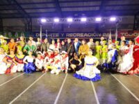 Así son las celebraciones de verdad!. Organizado por el Ballet Folklórico de Chimbarongo (BAFOCHIM), al alero de la Casa de la Cultura, con todo el respaldo de la municipalidad, el sábado nos regaló un espectáculo inolvidable: el Primer Encuentro Interregional de Danza Folclórica.