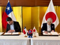 "Queremos que los usuarios del CCR puedan vivir una vida plena de dignidad y felicidad lo antes posible", señaló la diplomática del país asiático.