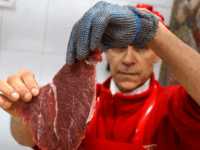 Los cambios en los precios reflejan movimientos mixtos dentro de la canasta de consumo, con algunas bajas compensadas por alzas en alimentos.