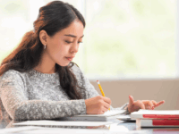 Los elevados aranceles hacen que becas, gratuidad y créditos sean imprescindibles.