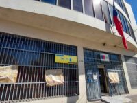 La Asociación de Funcionarios de la Junta Nacional de Auxilio Escolar y Becas (AFAEB) acusa falta de avances en dos de sus principales demandas y emplaza a la autoridad a entregar señales claras antes del viernes, cuando definirán si inician un paro total.