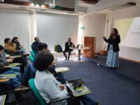 La jornada incluyó un espacio de consultas y resolución de dudas, lo que permitió a los participantes profundizar en cómo aplicar el decreto en la realidad de cada hospital y centro asistencial.