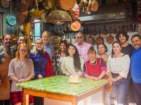 El evento contó con la presentación de Las Comaires, Claudio Constanzo, Miguel Molina, Tello Mena, Camilo Leiva, Los Hueñis y el grupo Jolgorio, quienes llenaron el espacio cultural de energía y folclore.