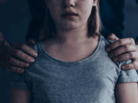 Según consignó Cooperativa, la organización operaba en moteles y domicilios particulares, donde menores eran obligadas a mantener relaciones sexuales.
