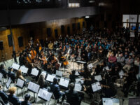 Los jóvenes músicos de la OSJR O’Higgins, pertenecientes a la Fundación de Orquestas Juveniles e Infantiles de Chile, presentarán un programa con obras de Mozart, Saint-Saëns y Stravinsky en dos funciones: una educativa en Nancagua y una gala abierta al público en el Teatro Regional Lucho Gatica.