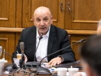 El integrante de la Comisión de Energía del Senado calificó como “inadmisible” el error metodológico reconocido por la Comisión Nacional de Energía (CNE), que habría generado alzas en las cuentas de luz en los últimos años.
