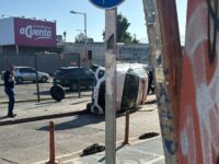 La colisión se produjo la mañana de ayer lunes, en Chacabuco con Quechereguas. Según Carabineros, el móvil que se dirigía a una emergencia, pasó de largo una señal de detención obligatoria.
