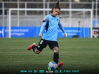 Joaquín Montecinos, que estuvo a punto de irse a Colo Colo hace unos meses, lo que fracasó, estaba "cortado" por el DT celeste. Estaba pendiente su situación para lograr rescindir el contrato.