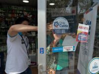 Las personas cuidadoras podrán acceder a atención preferente y un 7% de descuento.