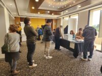 La abanderada oficialista lideró con claridad en Nueva Zelanda, Australia y la mayoría de los países de Europa, en las primeras mesas escrutadas de las Elecciones Presidenciales y Parlamentarias 2025.