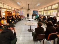 La actividad reunió a estudiantes, docentes y profesionales.