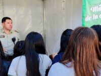 Carabineros se sumó a actividad que reunió a distintos establecimientos educacionales para promover el autocuidado desde la infancia.