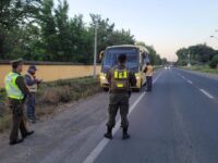 Uno fue aprehendido por falsificación de licencia.