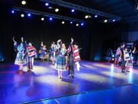 Cultura y patrimonio se dieron cita en gimnasio municipal de la comuna.