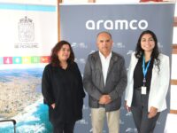 El convenio considera descuentos permanentes de 15 pesos por litro en gasolina y diésel, además de una rebaja de 25 pesos por litro en kerosene.