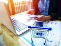 El economista, Pablo Peña, analizó el informe entregado por el Banco Central que indica que en octubre del 2025 creció 2,2%, levemente sobre lo proyectado por los analistas.