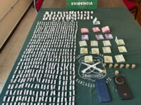 Todos los individuos tendrían antecedentes. 