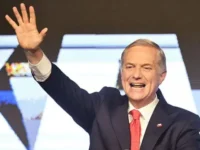 Asumirá en marzo del 2026.