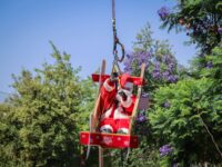 La maniobra, que se desarrolla por quinto año consecutivo en el establecimiento, fue dedicada en esta oportunidad al bombero mártir, Paul Valenzuela Muñoz.