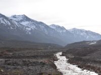 La Junta de Vigilancia del Río Tinguiririca advierte que el escaso nivel de nieve cordillerana y una isoterma alta están derritiendo las reservas de forma prematura. Si las condiciones persisten, la escasez hídrica obligará a implementar el estricto "río a turno".